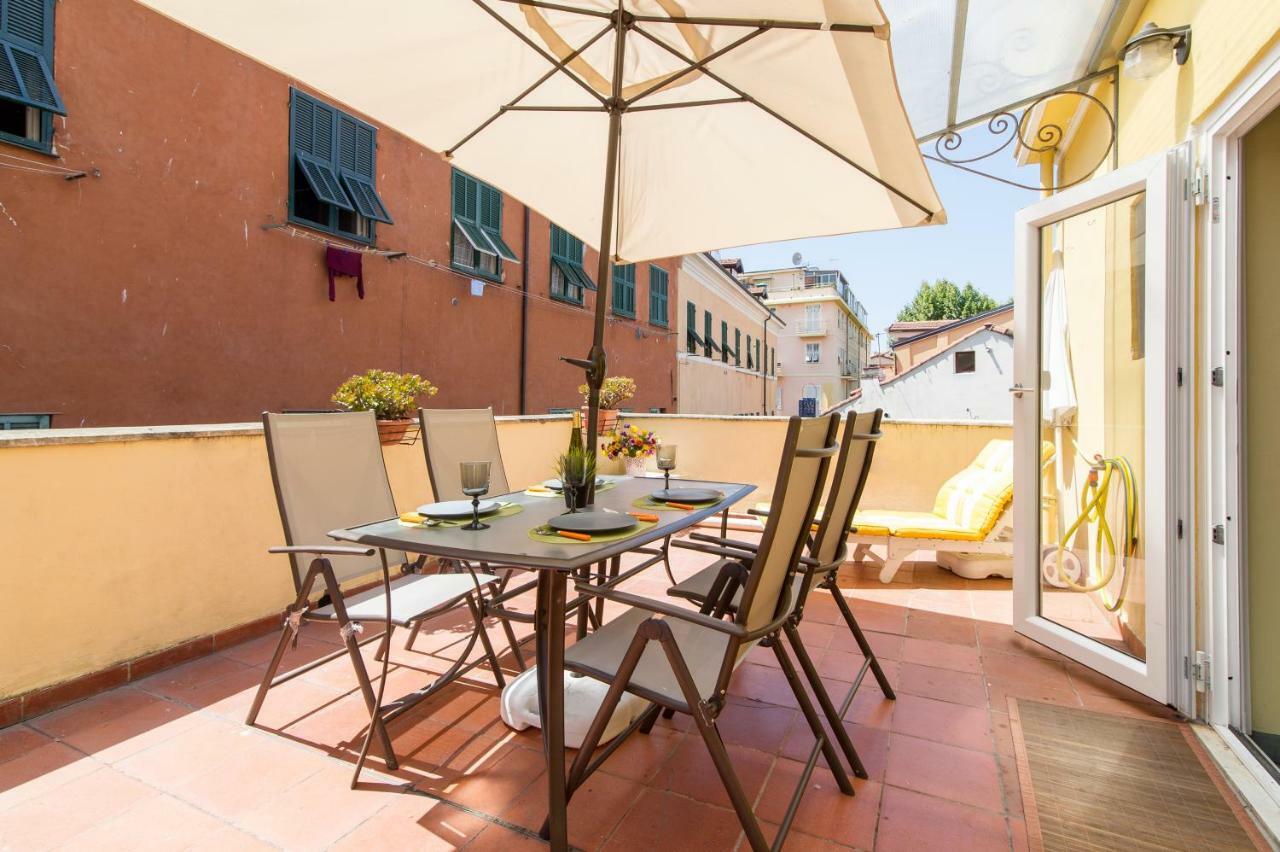 Apartment In The Heart Of Sanremo Luaran gambar